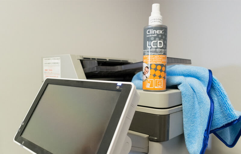 Clinex LCD - cleaning the printer plastic