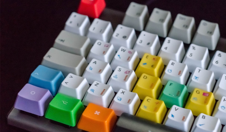 
Клавіші та кнопки в електронних пристроях – як підтримувати їх у чистоті					