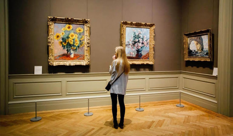 
5 areas to disinfect in museums					