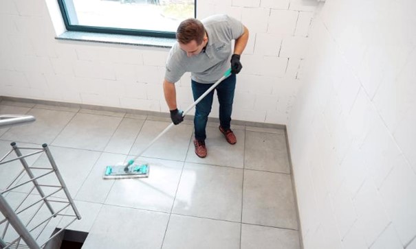 Clean work environment - floor cleaning