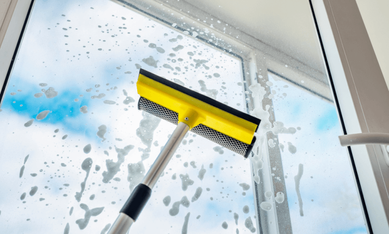
Streak-free window cleaning					