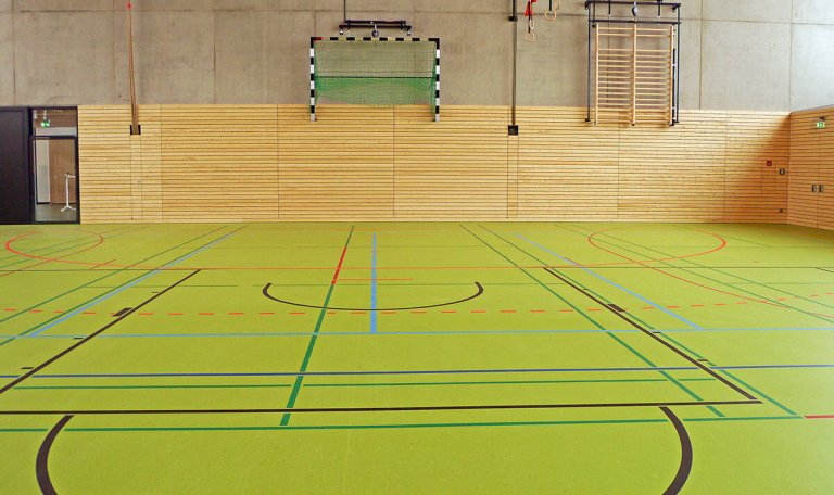 
How to wash parquet? Cleaning parquet floors in sports halls					