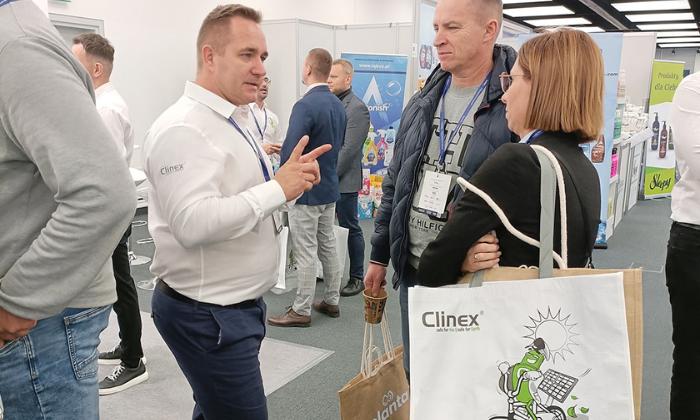 Conversation at the Clinex stand